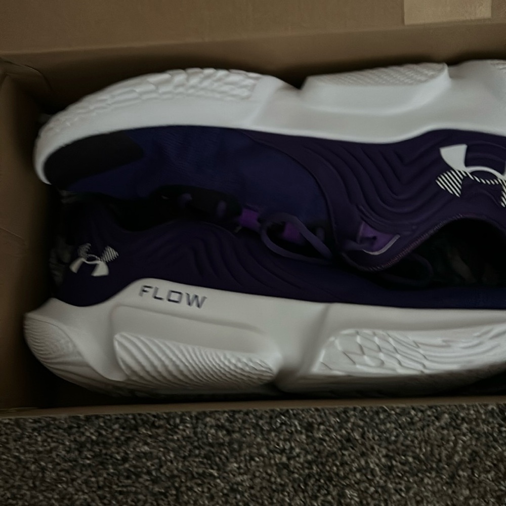 Size 16 Under Armours